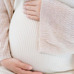 MiniCPM🚸🏰-o 4👩‍🎓🔠.5 则是在模型🏳🎢助孕机构排行榜架构层面原生支🤝